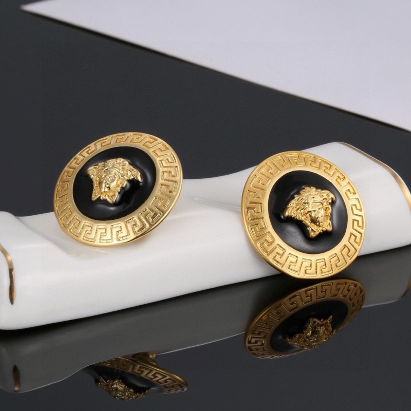 VERSACE